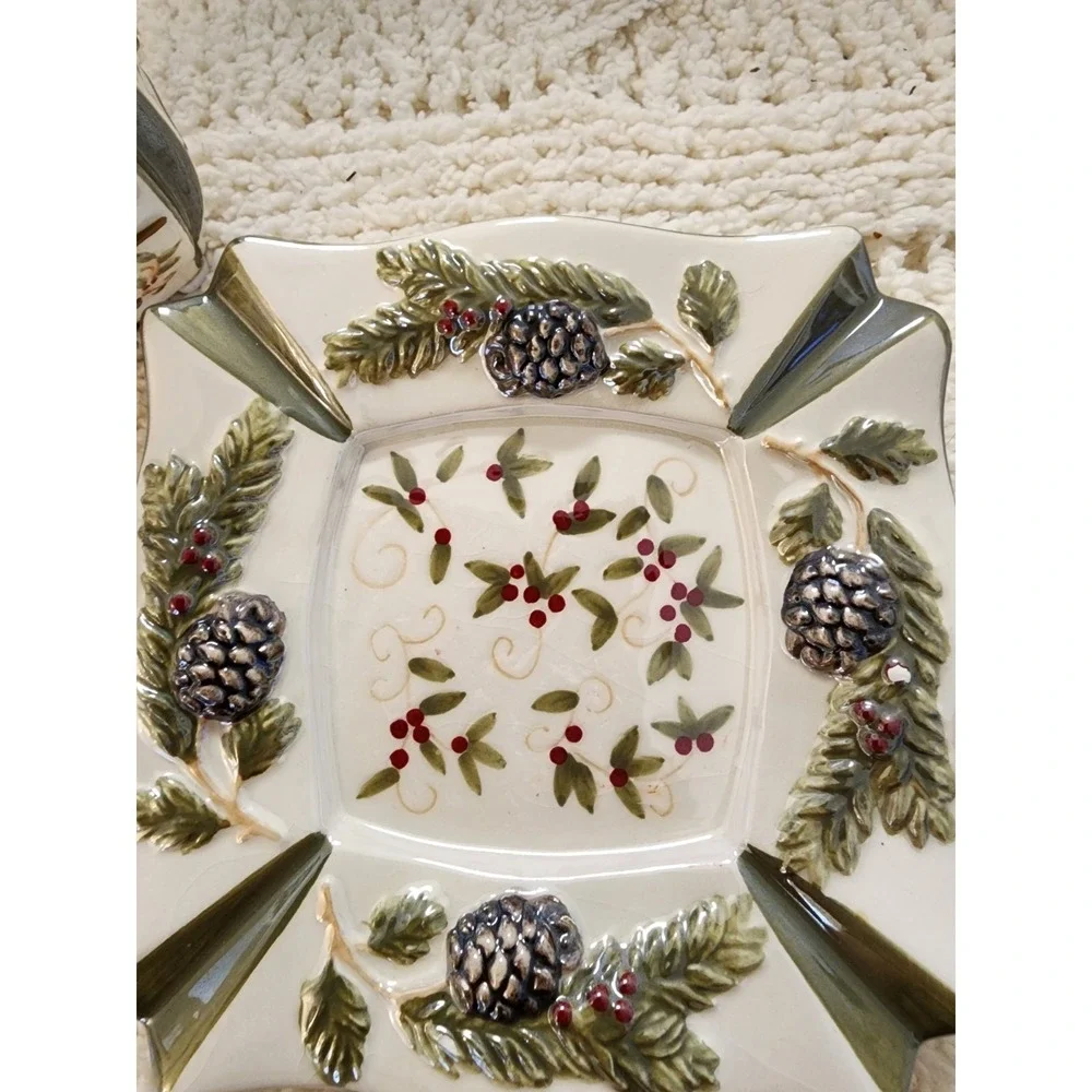 Yankee Candle Berries Pinecone Ceramic Votive Holder & Matching Tray Holiday Set